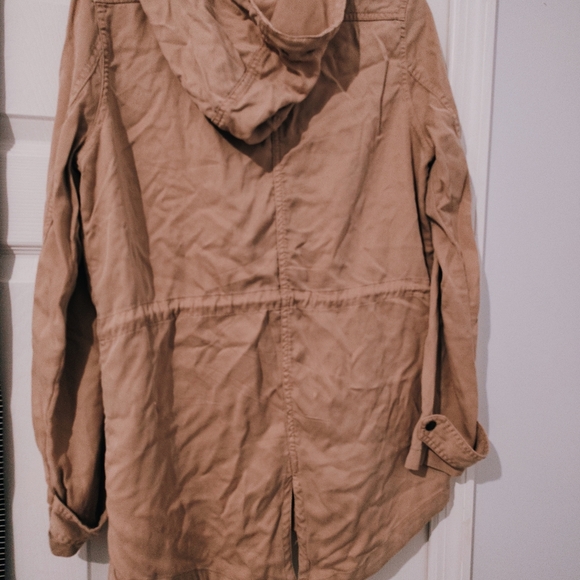Women's Tan Jacket Hooded Super Soft 3/4 Length Fishtail New - Picture 7 of 12